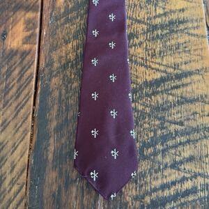 Thresher & Glenny Maroon "The Oneholer"Emblem Tie